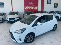 Blanco Usado 2019 Toyota Yaris Hybrid Active Berlina | 12.990 € (Precio justo)