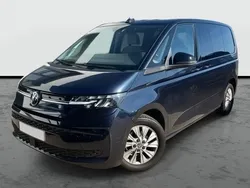 Starlight blue metalizado Usado 2024 VW Multivan Life Monovolumen | 49.990 € (Un poco caro)