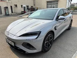 Gris Usado 2025 BYD Seal Design Berlina | 41.990 € (Un poco caro)
