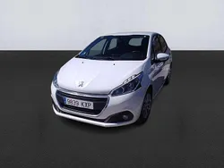 Blanco Usado 2019 Peugeot 208 Active Utilitario | 9900 € (Buen precio)