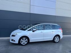 Blanco Usado 2013 Peugeot 5008 Style Monovolumen | 6990 € (Buen precio)