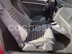 Rojo Usado 2006 VW Golf V GTI Berlina | 7400 € (Precio justo)