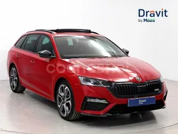 Rojo Usado 2024 Skoda Octavia RS Familiar | 39.890 € (Un poco caro)