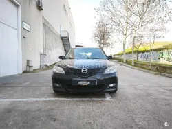 Negro Usado 2005 Mazda 3 Active Berlina | 2950 € (Precio justo)
