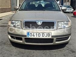 Beige Usado 2005 Skoda Superb Classic Berlina | 3499 €