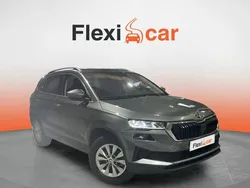 Negro Usado 2023 Skoda Karoq Ambition SUV | 19.490 € (Super precio)