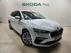 Blanco Usado 2024 Skoda Scala Selection Utilitario | 23.900 € (Un poco caro)