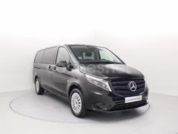 Negro Usado 2023 Mercedes Vito Monovolumen | 48.490 €