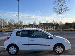 Blanco Usado 2009 Renault Clio II Authentique Berlina | 4000 € (Precio justo)