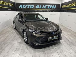 Marrón Usado 2020 Toyota Camry Business Edition Berlina | 21.200 € (Precio justo)