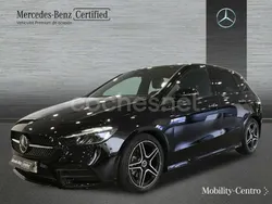 Negro noche Usado 2023 Mercedes B200 Monovolumen | 33.300 € (Precio justo)