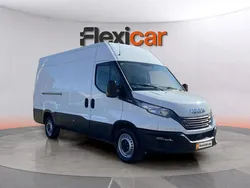Blanco Usado 2022 Iveco Daily Berlina | 23.490 € (Precio justo)