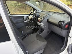 Blanco Usado 2011 Toyota Aygo Live Utilitario | 4900 € (Un poco caro)