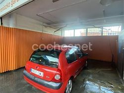 Rojo Usado 2003 Renault Clio II Dynamique Berlina | 1500 € (Buen precio)