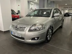 Gris / plata Usado 2008 Toyota Avensis Sol Berlina | 6900 € (Un poco caro)