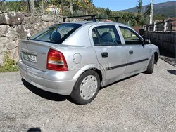Gris / plata Usado 2003 Opel Astra Club Berlina | 1250 € (Precio justo)