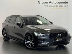 Gris Usado 2023 Volvo V60 Plus Familiar | 27.990 € (Un poco caro)
