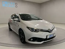 Toyota Auris Hybrid