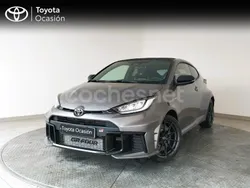 Gris / plata Nuevo 2025 Toyota Yaris Berlina | 49.600 €