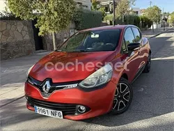 Rojo Usado 2014 Renault Clio IV Expression Berlina | 6200 € (Precio justo)