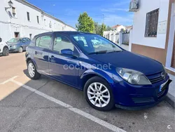 Azul Usado 2005 Opel Astra Cosmo Berlina | 2200 € (Precio justo)