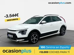 Blanco Usado 2024 Kia Niro SUV | 24.400 € (Precio justo)