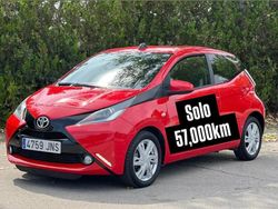 Rojo Usado 2016 Toyota Aygo X-play Utilitario | 9490 € (Precio justo)