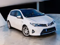 Blanco Usado 2013 Toyota Auris Hybrid Active Berlina | 10.500 € (Buen precio)