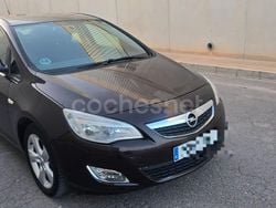 Gris / plata Usado 2012 Opel Astra Excellence Berlina | 4800 € (Precio justo)