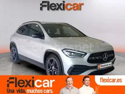 Gris / plata Usado 2021 Mercedes GLA200 SUV | 34.990 € (Precio justo)