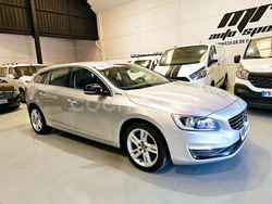 Gris / plata Usado 2015 Volvo V60 Familiar | 12.999 € (Super precio)