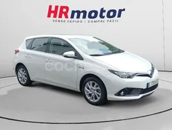 Gris / plata Usado 2019 Toyota Auris Hybrid Active Utilitario | 16.840 € (Precio justo)