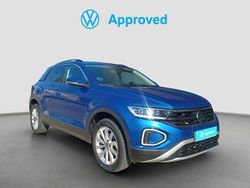 Azul Usado 2024 VW T-Roc Life SUV | 25.900 € (Precio justo)