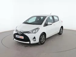 Blanco Usado 2016 Toyota Yaris City Utilitario | 9999 € (Precio justo)