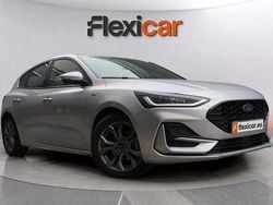 Gris Usado 2023 Ford Focus ST-Line Berlina | 17.190 € (Buen precio)