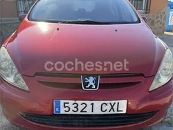 Rojo Usado 2004 Peugeot 307 Berlina | 4000 € (Un poco caro)