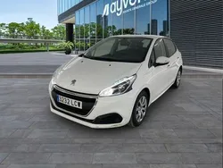 Blanco Usado 2019 Peugeot 208 Active Utilitario | 9800 € (Precio justo)