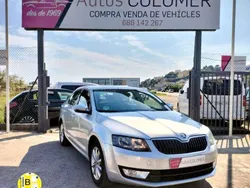 Gris Usado 2015 Skoda Octavia Elegance Familiar | 7500 € (Un poco caro)