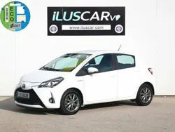 Blanco Usado 2019 Toyota Yaris Hybrid Active Berlina | 15.500 € (Precio justo)
