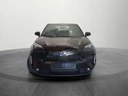 Negro Nuevo 2025 Toyota Yaris Hybrid Style | 29.150 € (Un poco caro)