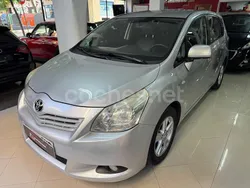 Gris / plata Usado 2009 Toyota Verso Active Monovolumen | 6890 € (Un poco caro)