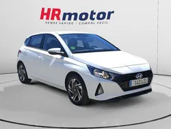 Blanco Usado 2022 Hyundai i20 Berlina | 14.940 € (Precio justo)