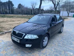Negro Usado 2005 Skoda Octavia Berlina | 4600 € (Un poco caro)