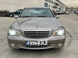 Gris / plata Usado 2005 Mercedes C200 Avantgarde Berlina | 4199 € (Precio justo)