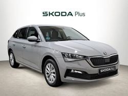 Gris Usado 2024 Skoda Scala Ambition Utilitario | 18.990 € (Precio justo)