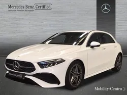 Blanco polar pintura unicolor Usado 2023 Mercedes A200 AMG line Berlina | 34.850 € (Precio justo)