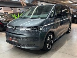 Gris / plata Usado 2024 VW Multivan Style Van | 61.990 €