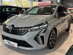 Gris / plata Usado 2024 Renault Clio V Techno Berlina | 17.890 € (Un poco caro)