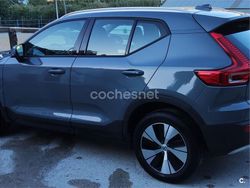 Gris / plata Usado 2021 Volvo XC40 Momentum SUV | 19.100 € (Precio justo)