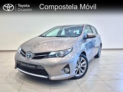Marrón Usado 2015 Toyota Auris Hybrid Active Berlina | 10.000 € (Precio justo)